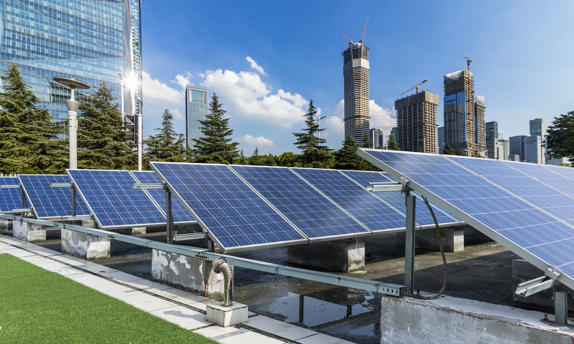 Plugone energy-Commercial-Rooftop-Solar-Install